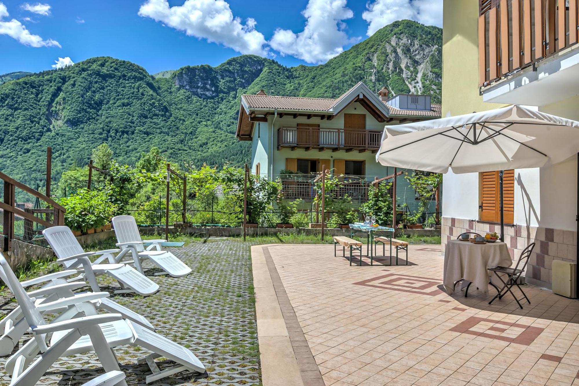 Il Giardino In Montagna Family Friendly- Happy Rentals Tenno Buitenkant foto